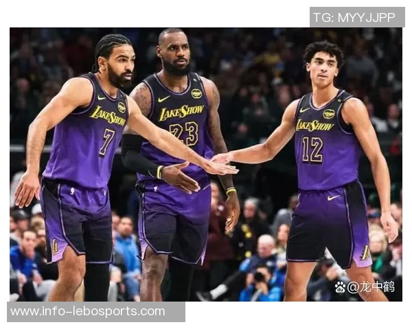 独行侠与湖人激战正酣精彩直播全程回顾与赛后分析